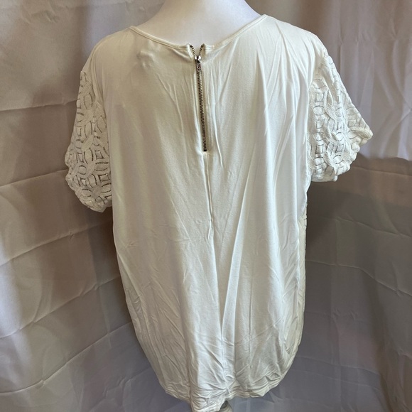 Market & Spruce Blouse - Picture 3 of 8